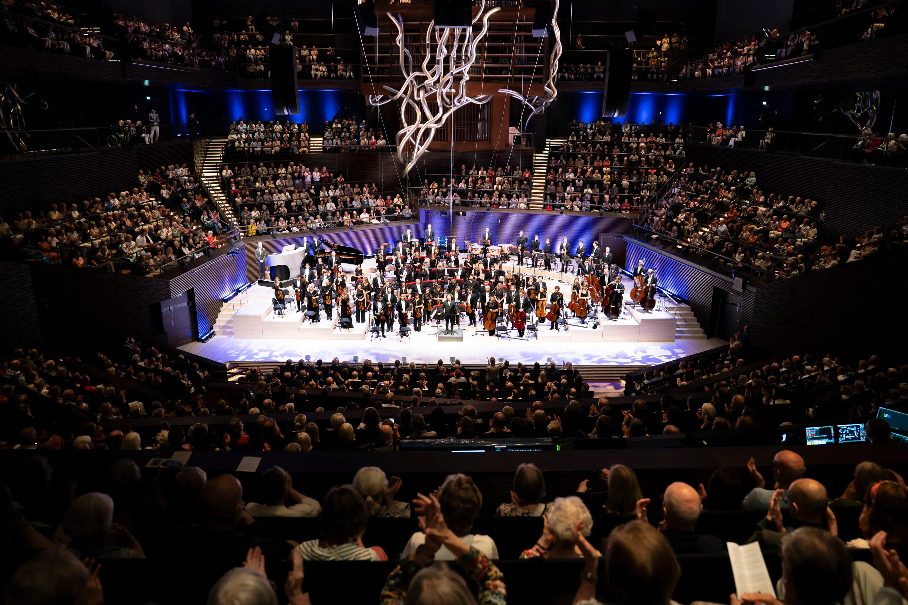Eerik Ohtamaa – Philharmonia Orchestra, Rouvali & Montero